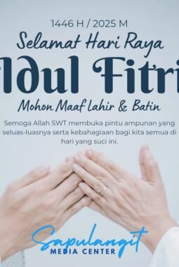 Jadikanlah kantongmu setebal duit syukurmu yang berlimpah dan senyummu setebal ketupat