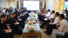 Menteri Pertanian Indonesia (Mentan), Andi Amran Sulaiman bertemu dengan Menteri Pertanian, Kehutanan, dan Perikanan Jepang, Eto Taku. (Dok. Kementerian Pertanian)

